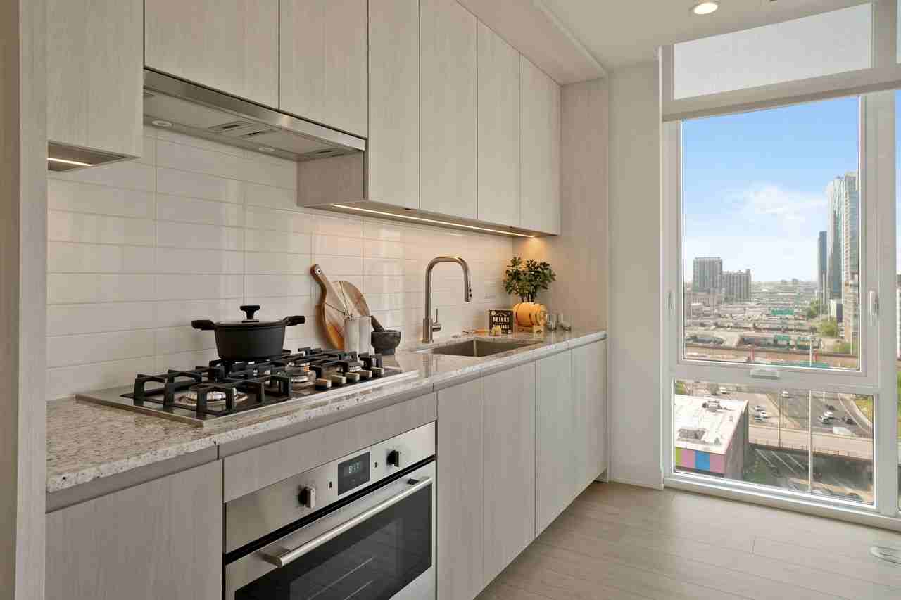 802 W Fulton Market #1411 - Photo 4 of 18