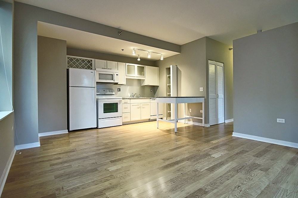 99 W Washington St #1913 - Photo 2 of 20