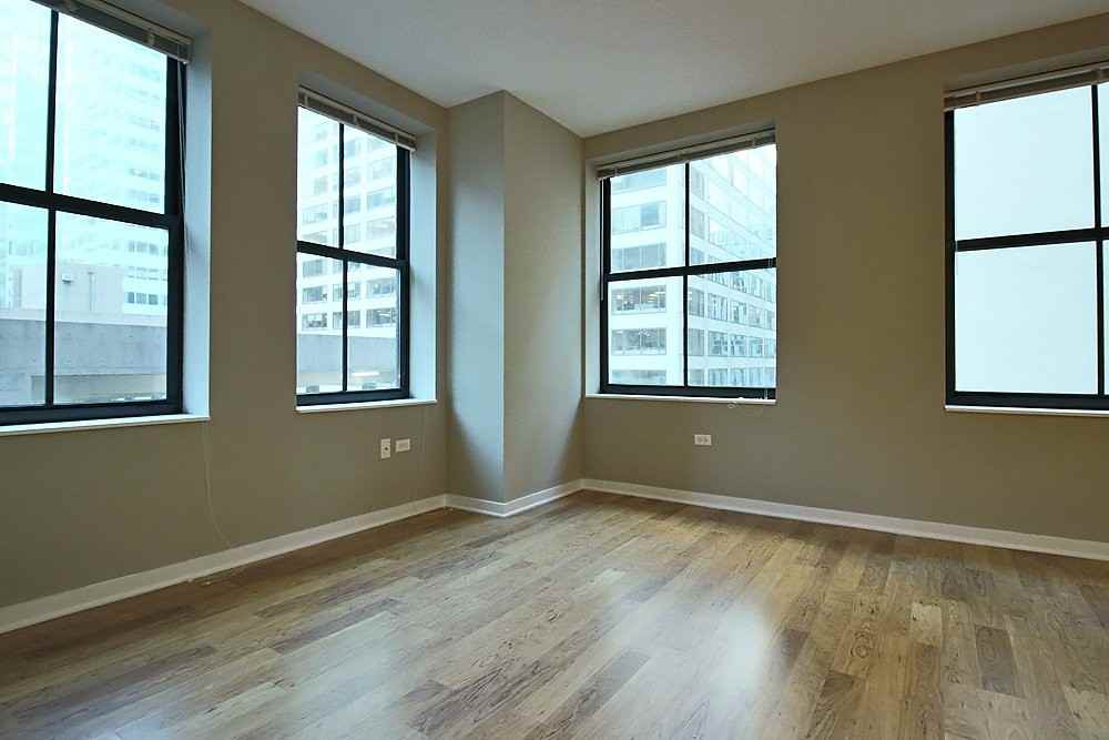 99 W Washington St #1913 - Photo 7 of 20
