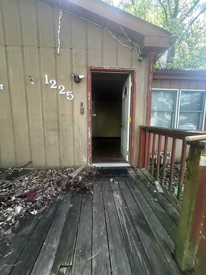 1225 East Dr - Photo 5 of 20