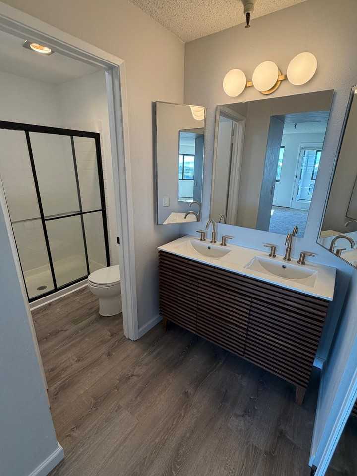 545 Pierce St #1206 - Photo 5 of 9