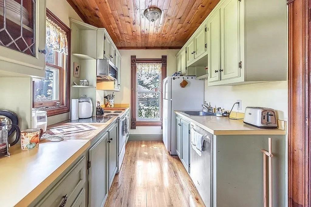 161 Florida St - Photo 3 of 6