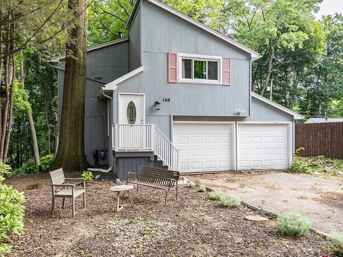 148 Chestnut Hill Dr - Photo 2 of 7