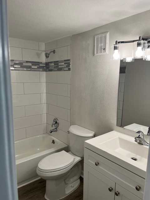 2430 Harn Blvd #7 - Photo 5 of 10
