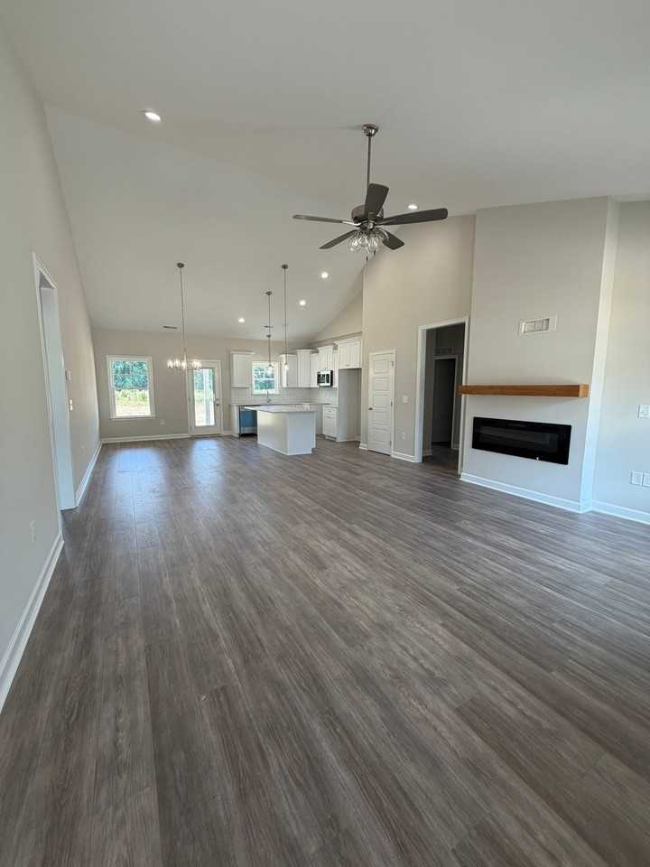 407 Creeks Edge Dr - Photo 3 of 14