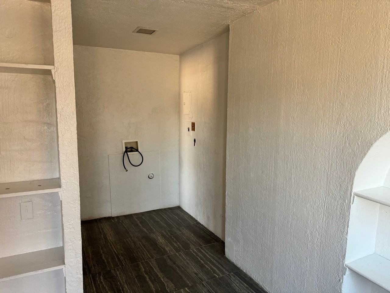 226 New Haven Dr - Photo 2 of 12