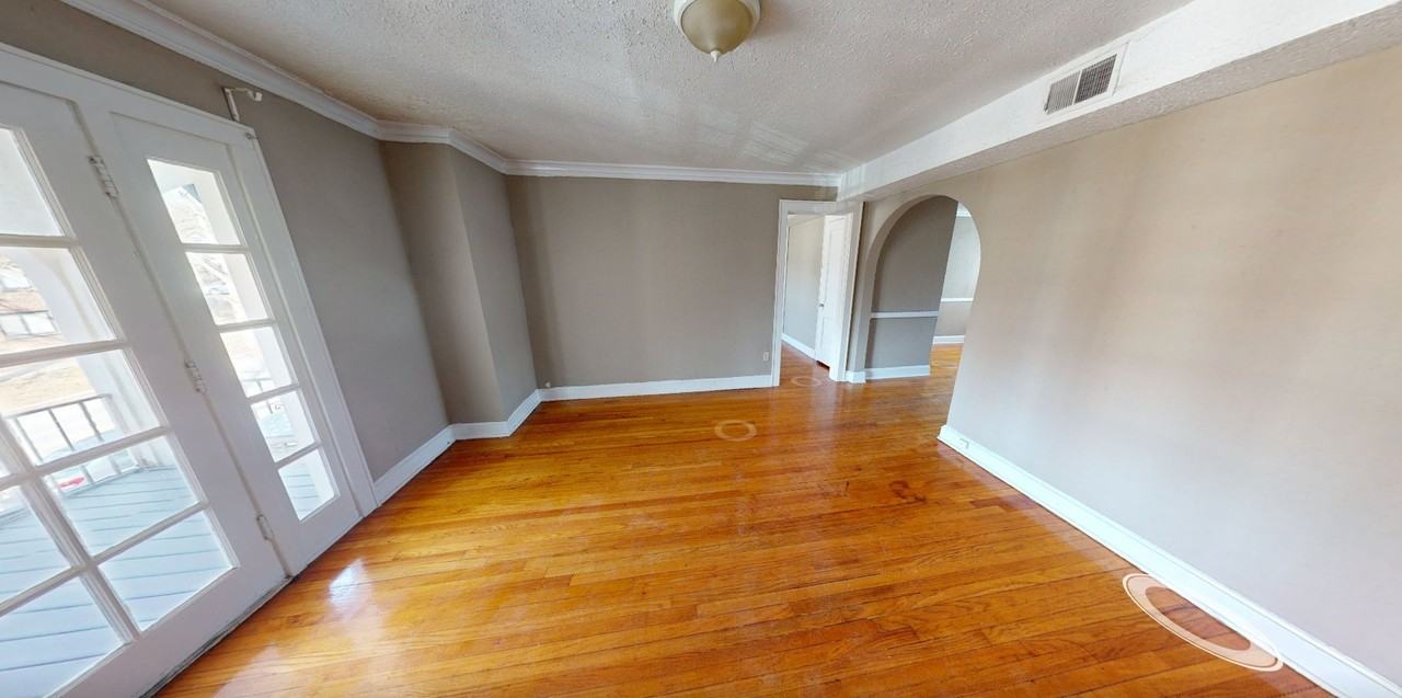 4333 Roanoke Pkwy #2N - Photo 7 of 8