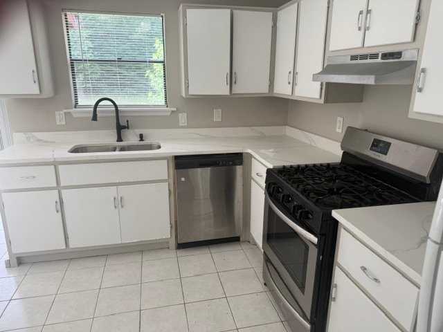 2071 Walden Park Pl - Photo 3 of 8