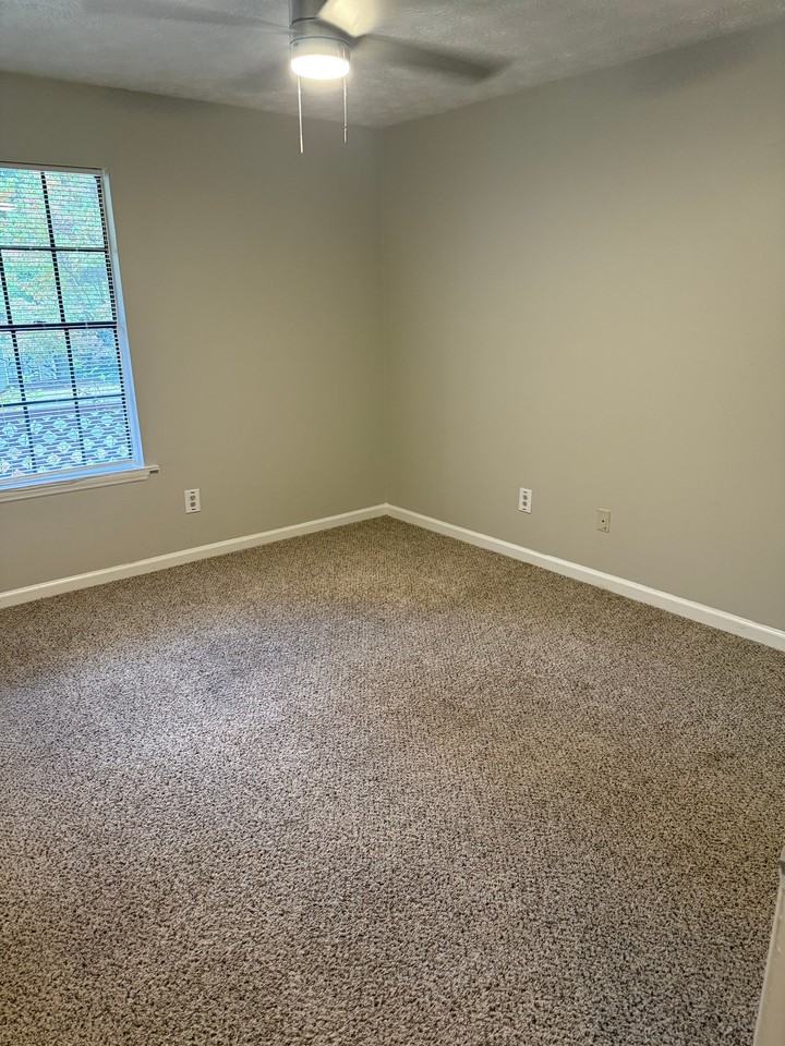 2071 Walden Park Pl - Photo 6 of 8