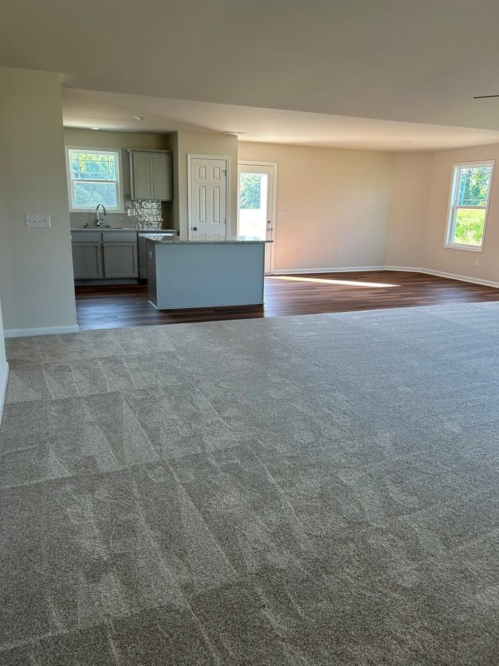 260 Swinson Dr - Photo 2 of 14