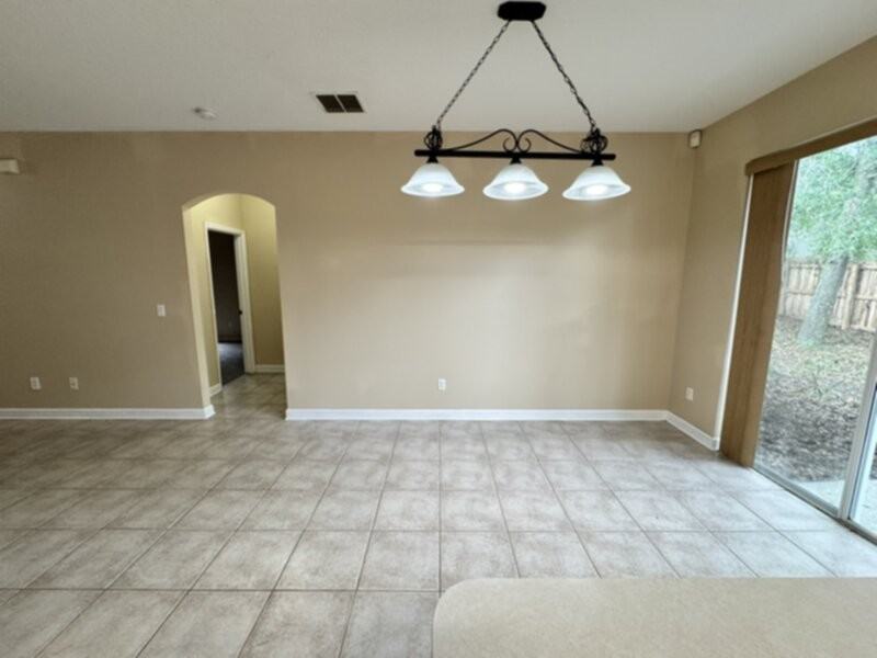 818 Hilly Bend Dr - Photo 6 of 15