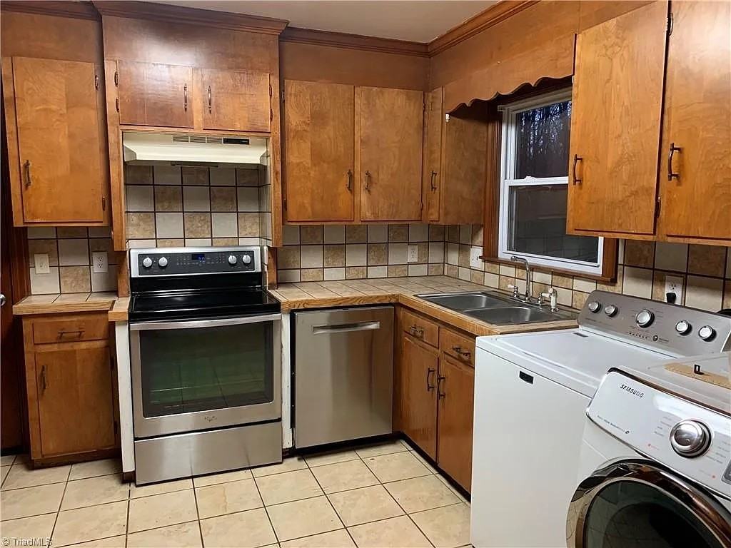2113 Brookhurst St #NA - Photo 6 of 13