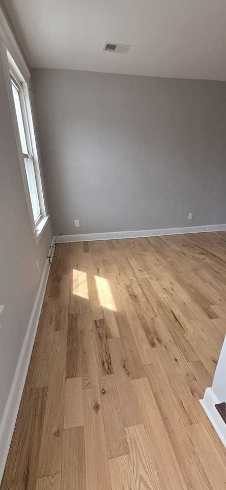 1021 Emma St #2 - Photo 6 of 20
