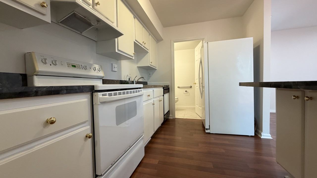 4124 Salford Ct #NA - Photo 2 of 28