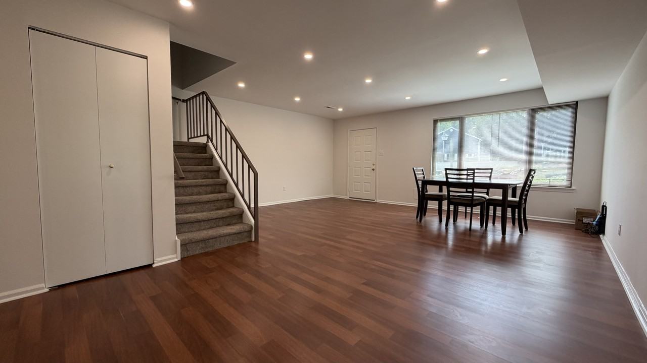 4124 Salford Ct #NA - Photo 3 of 28