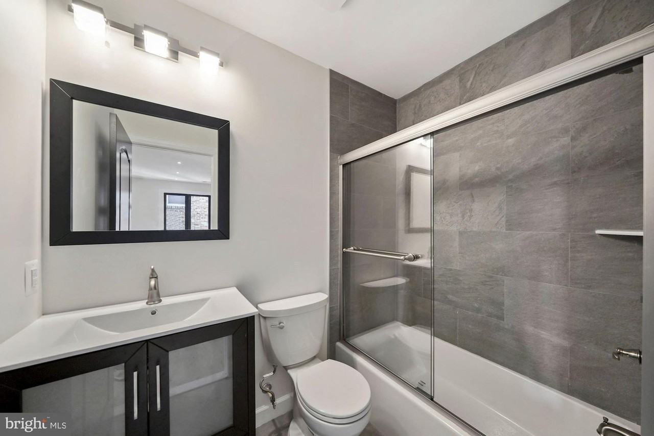 1829 13th St Nw #B1 - Photo 4 of 8