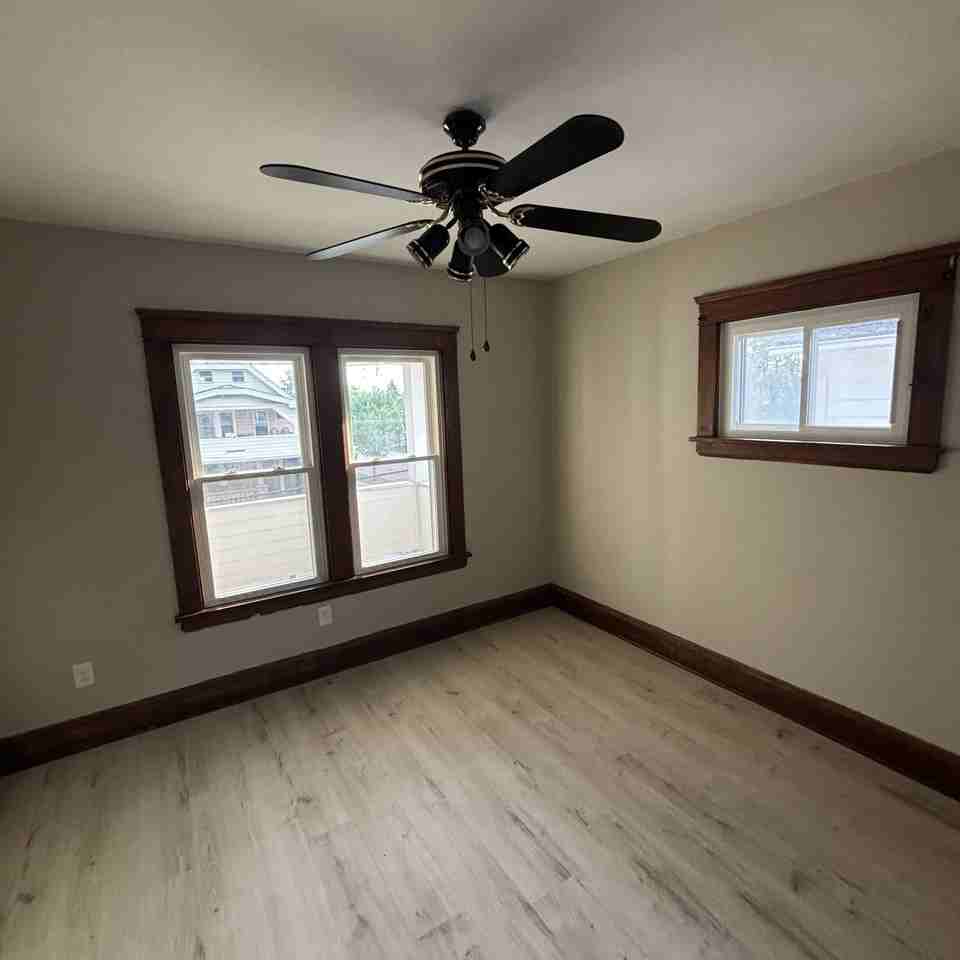 15406 Holmes Ave #2 - Photo 3 of 10