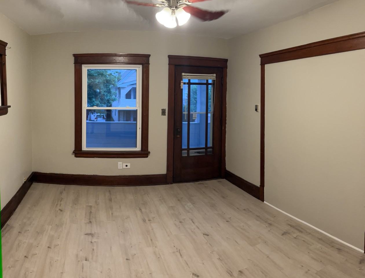 15406 Holmes Ave #2 - Photo 6 of 10