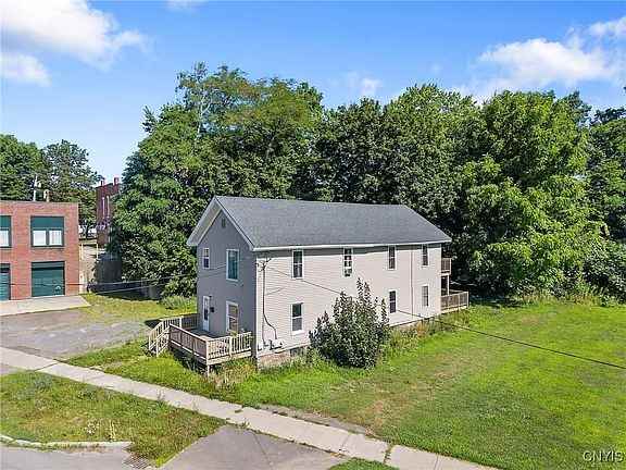 3434 Maple Ave #NA - Photo 2 of 8