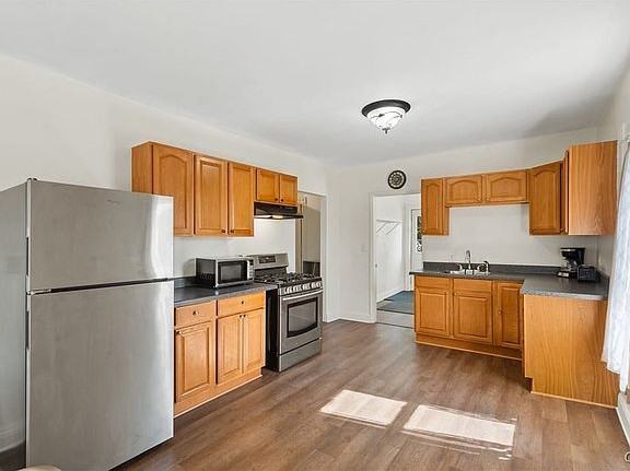 3434 Maple Ave #NA - Photo 3 of 8
