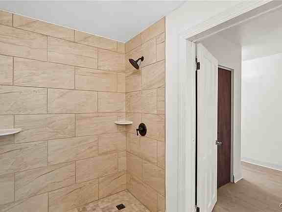 3434 Maple Ave #NA - Photo 7 of 8