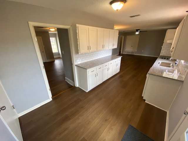 111 S Canton St #NA - Photo 3 of 11