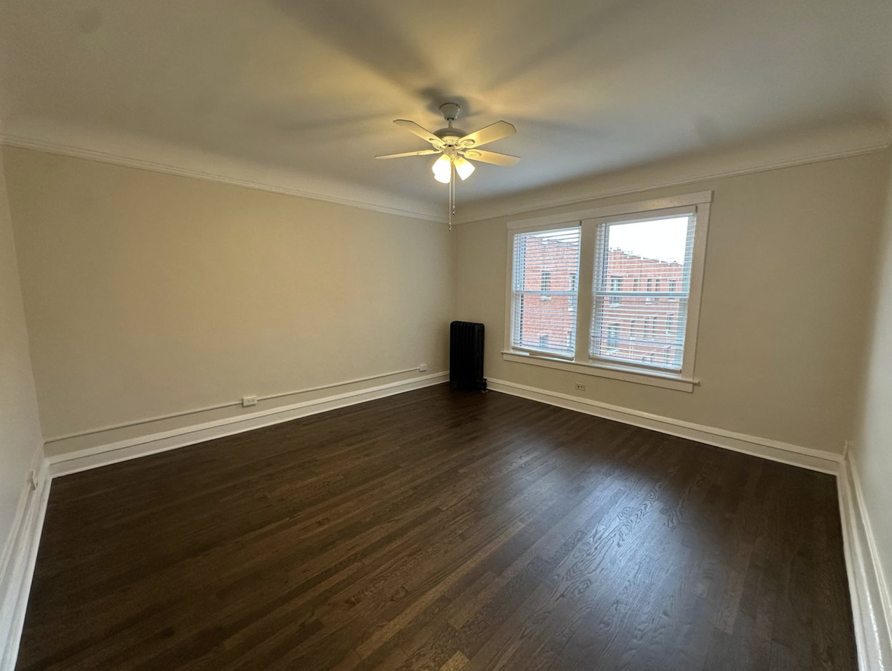 1373 W Greenleaf Ave #1S - Photo 5 of 16