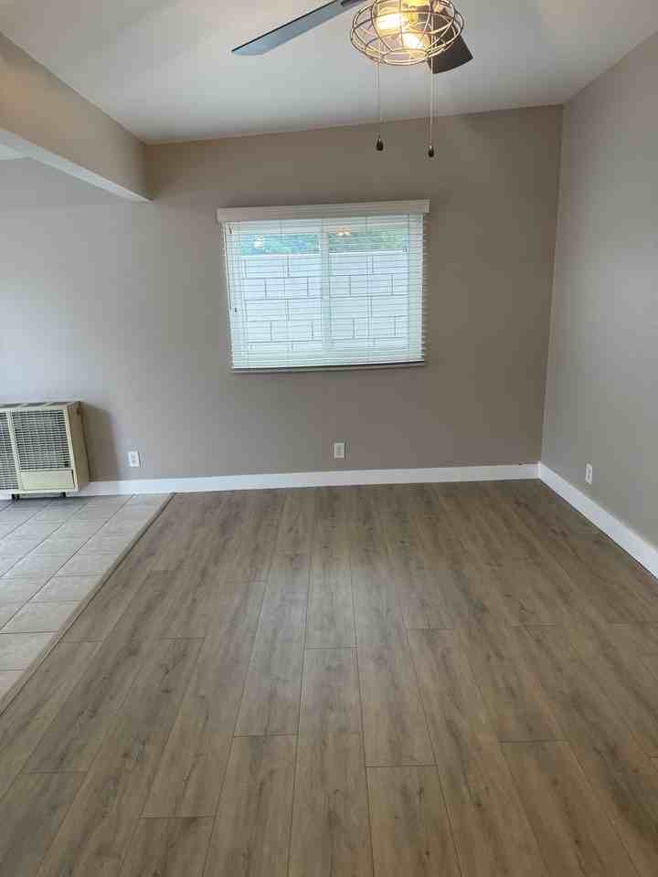 3733A Rhodes Ln #NA - Photo 7 of 28