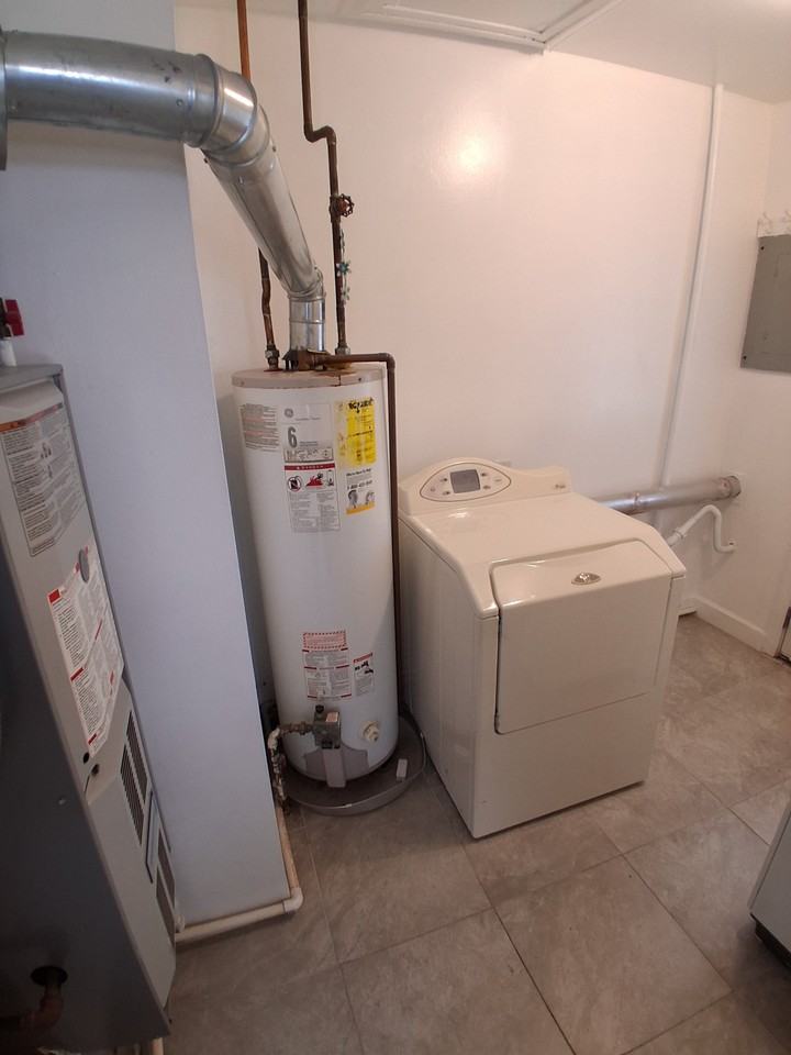 578 Kensington Ave #NA - Photo 2 of 17