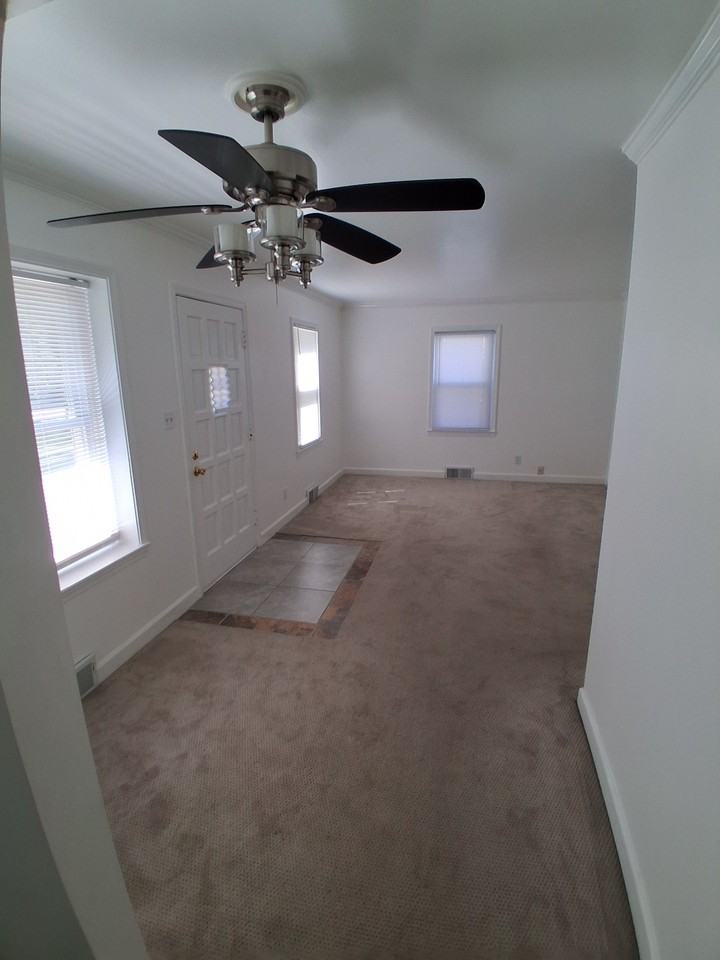 578 Kensington Ave #NA - Photo 5 of 17
