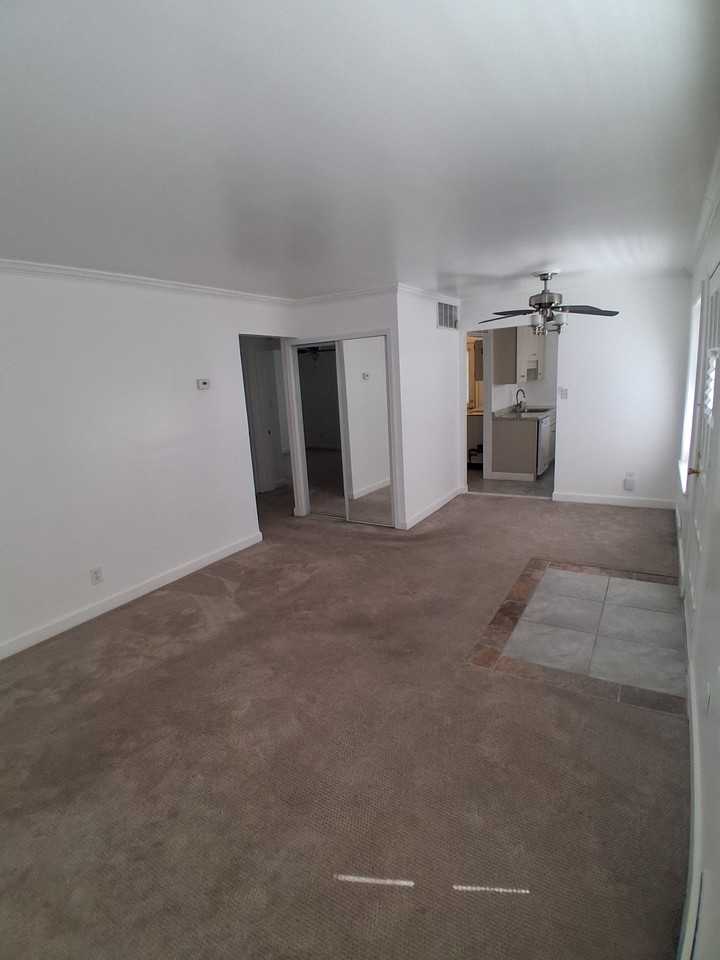 578 Kensington Ave #NA - Photo 6 of 17