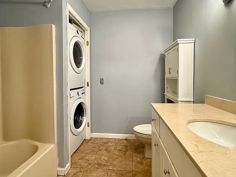 107 Glen Side - Photo 3 of 17