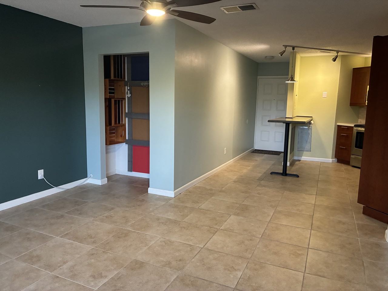 1999 Ne Collins Cir #100 - Photo 2 of 23