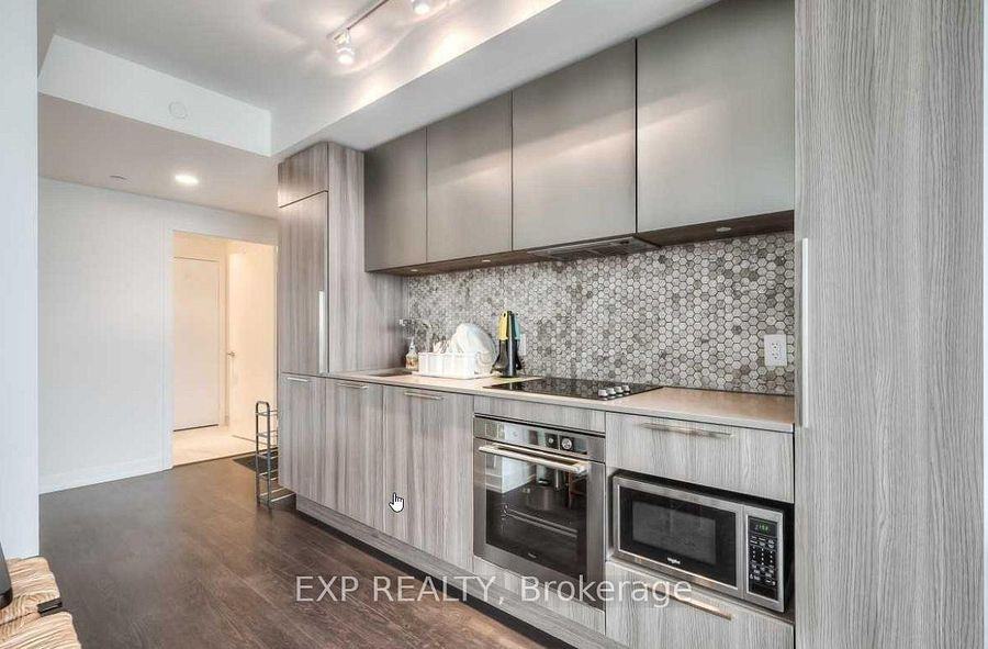85 Wood St - Photo 5 of 11