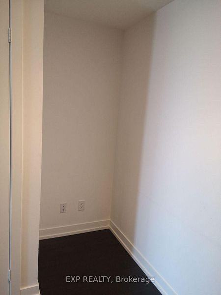 85 Wood St - Photo 7 of 11