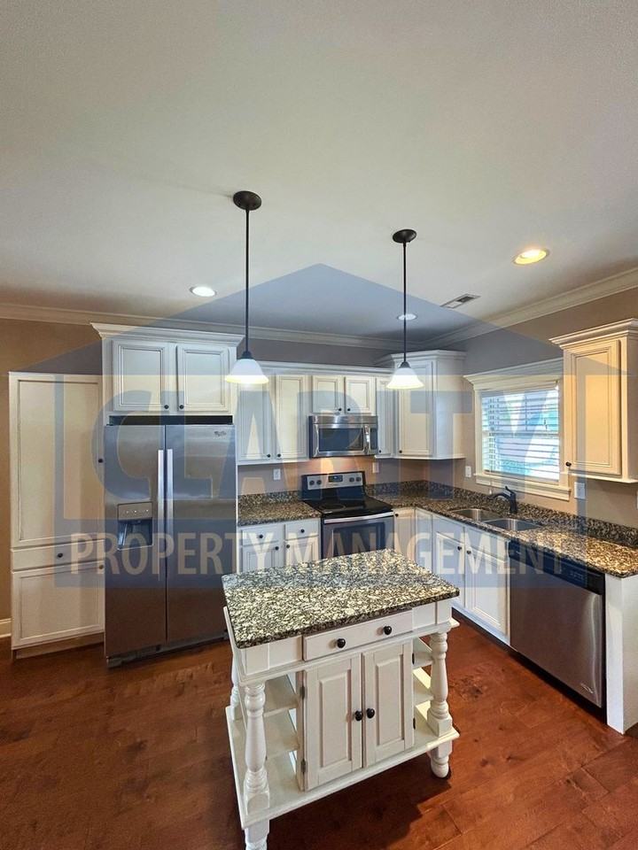 109 Belle Chase Way Ne - Photo 6 of 21