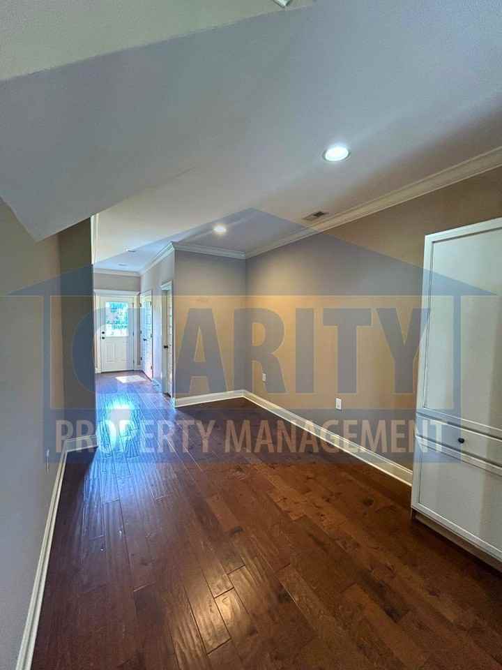109 Belle Chase Way Ne - Photo 7 of 21