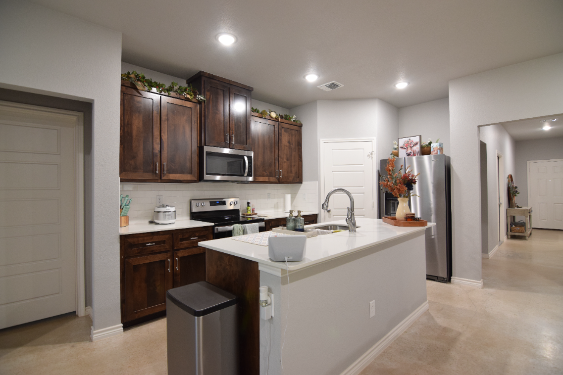 1464 Dryden Ave #NA - Photo 4 of 20