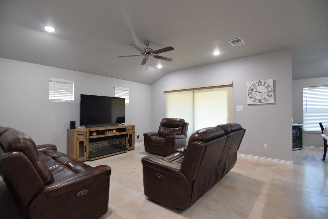 1464 Dryden Ave #NA - Photo 7 of 20