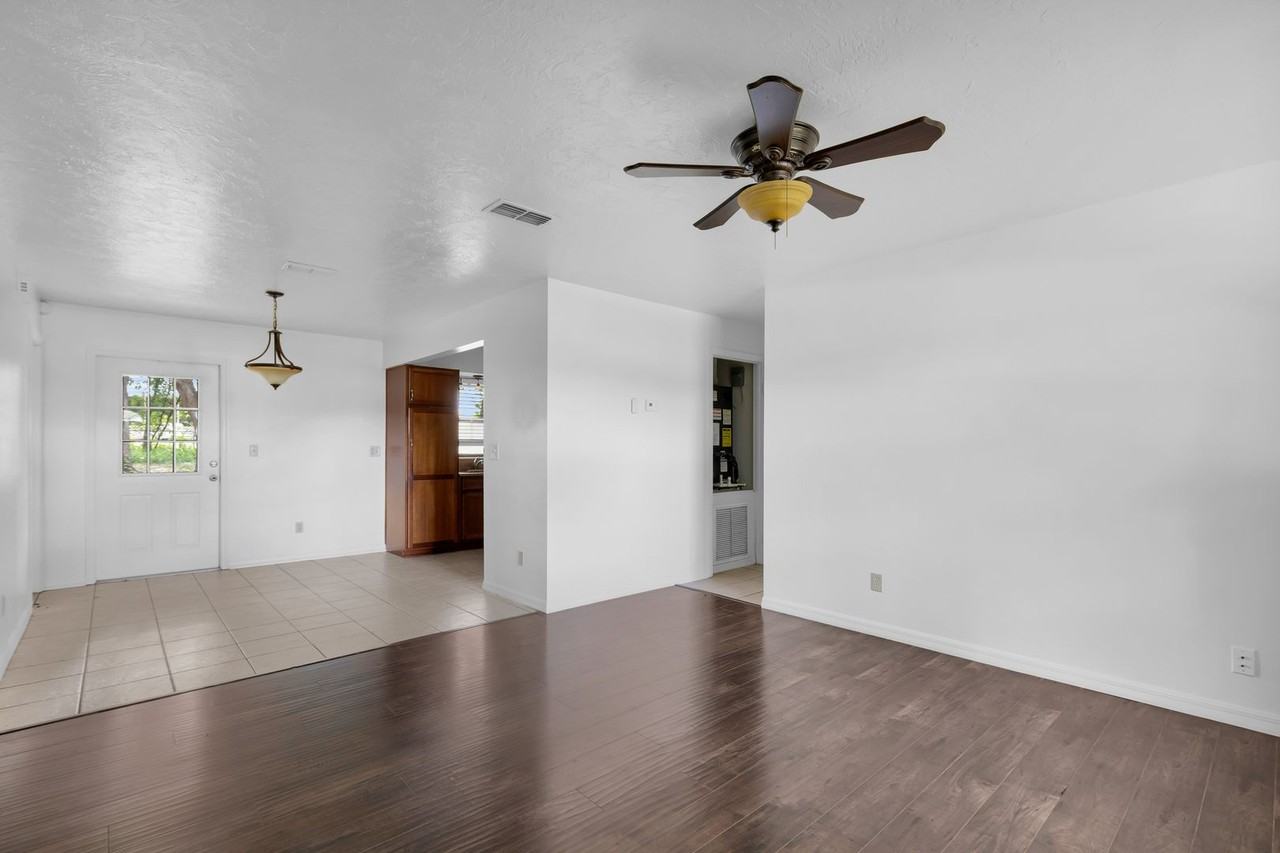 62 Teak Loop - Photo 4 of 32