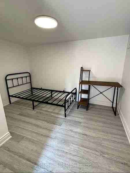 262 Clinton St - Photo 2 of 7