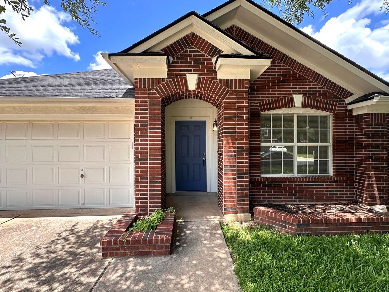 6708 Bancroft Woods Dr - Photo 5 of 30