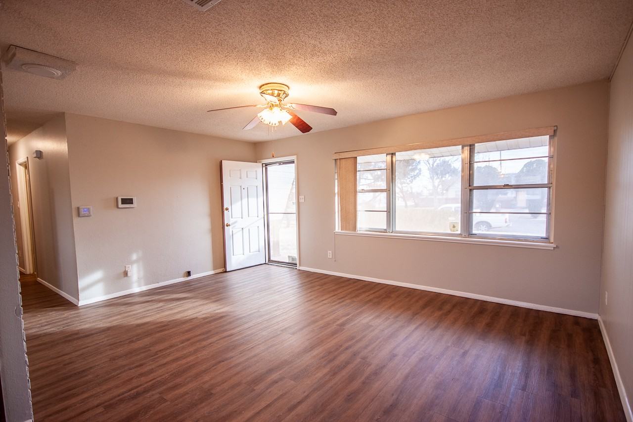 2040 Gerry Dr #NA - Photo 2 of 15