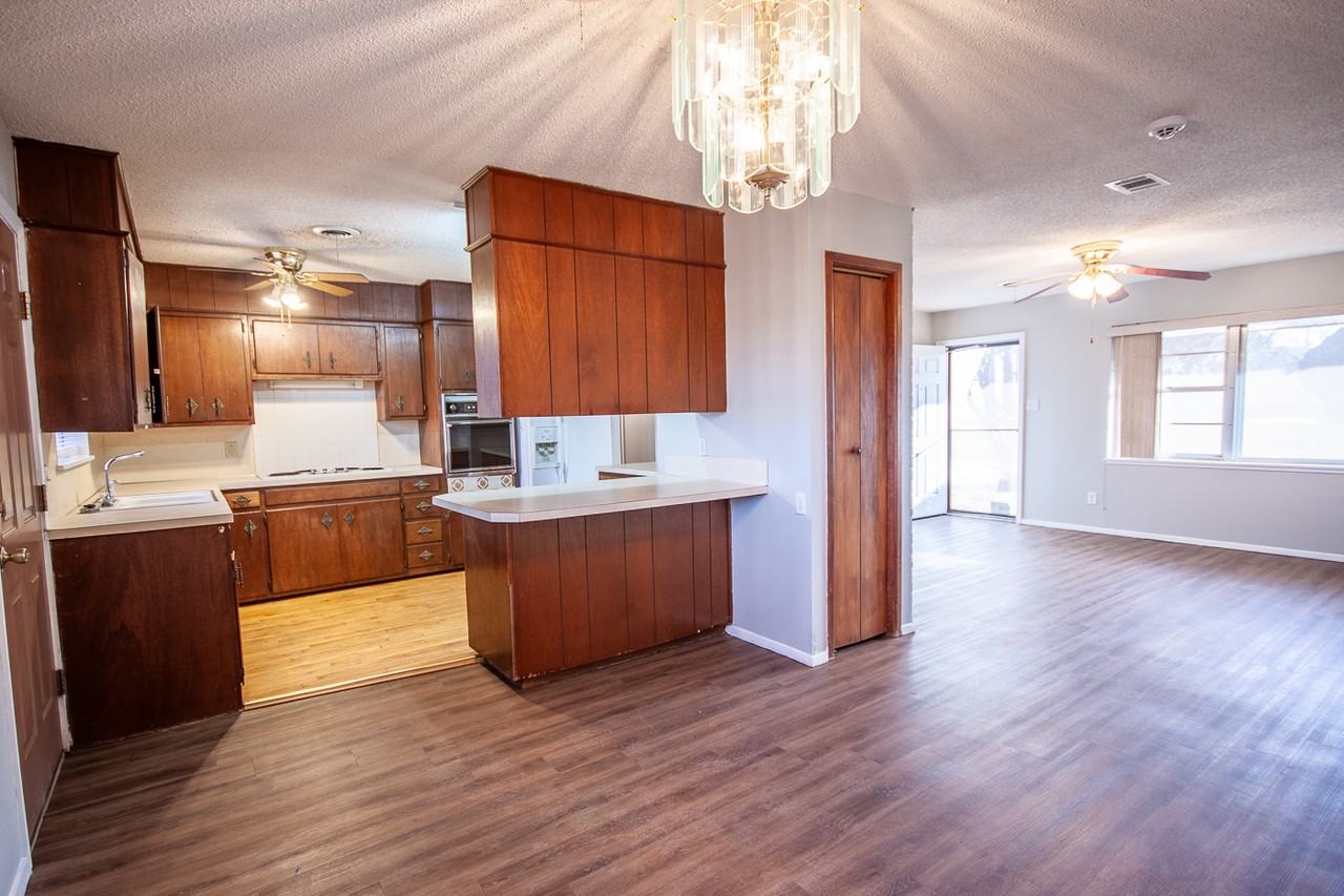 2040 Gerry Dr #NA - Photo 4 of 15