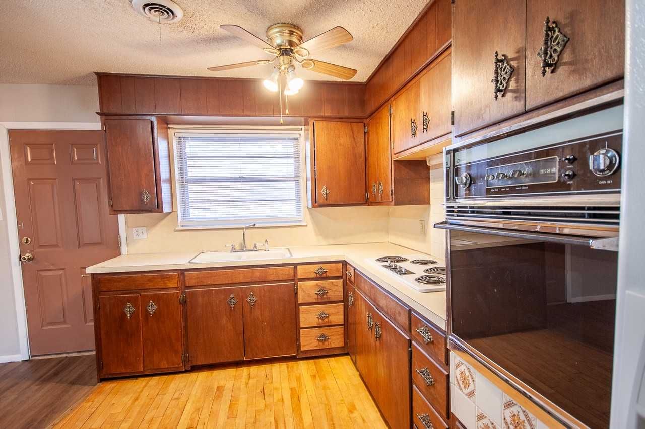 2040 Gerry Dr #NA - Photo 6 of 15