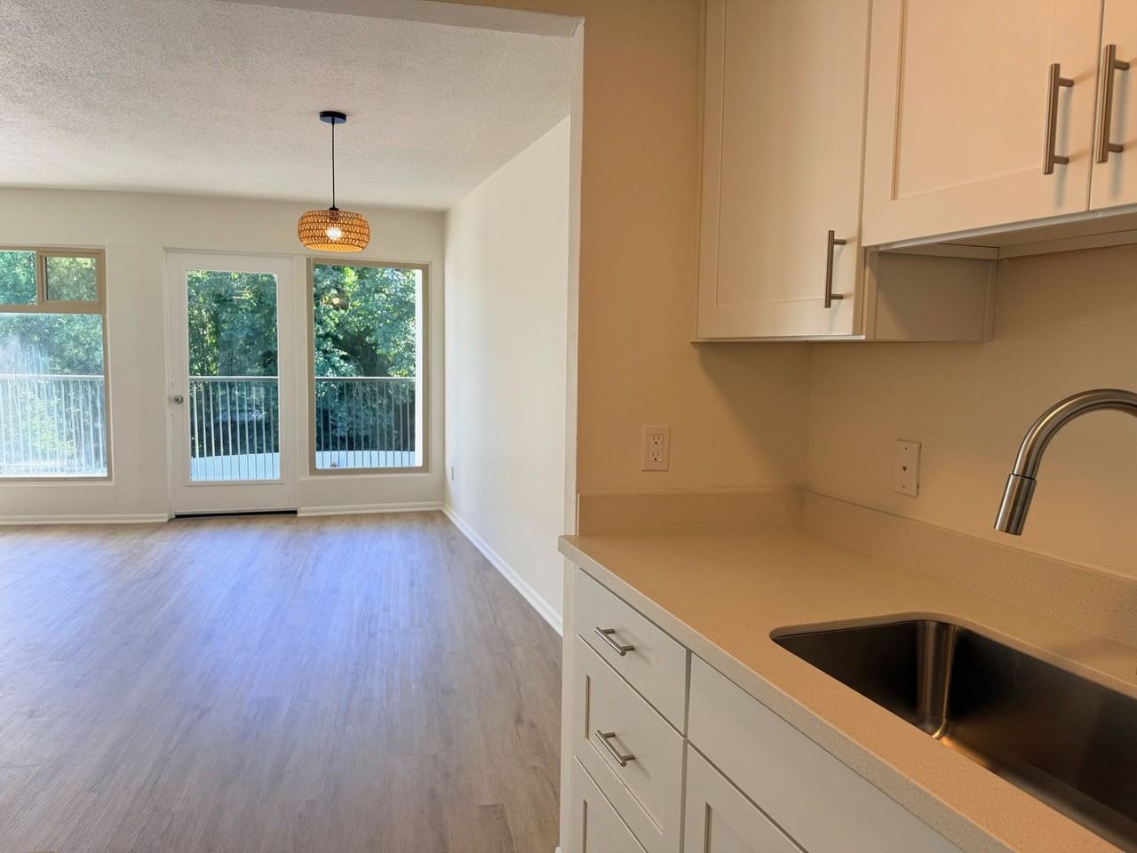 Crescent Apartments - Photo 7 of 20