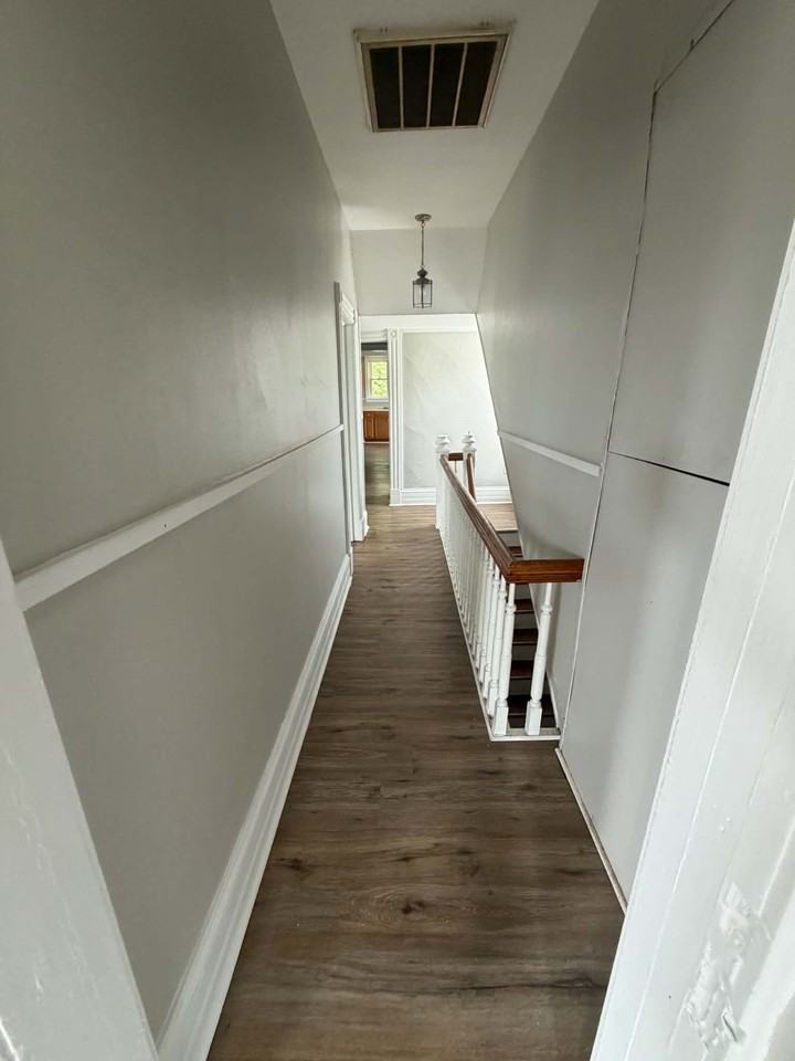 623 5th Ave - Photo 7 of 11