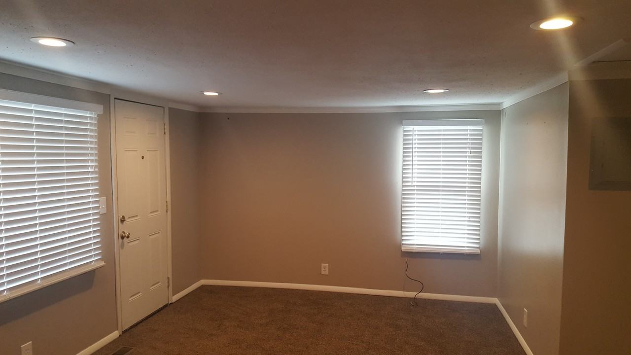 230 7th St #NA - Photo 4 of 6