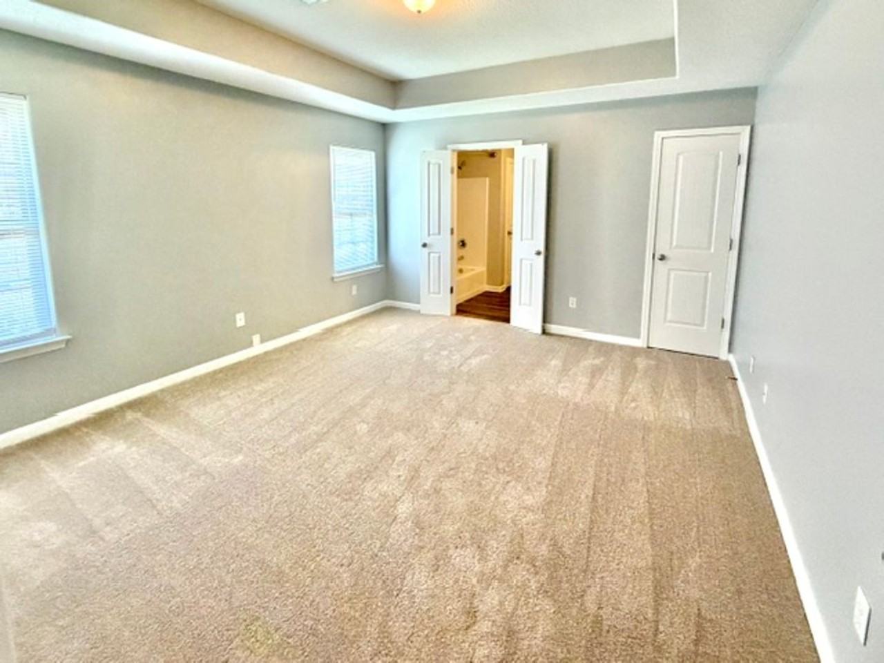 1039 Crayton Ridge Dr - Photo 5 of 9