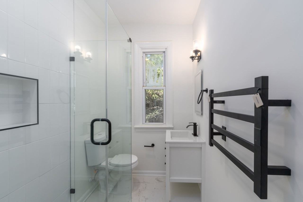 3401 Guilford Ter #C5 - Photo 4 of 22